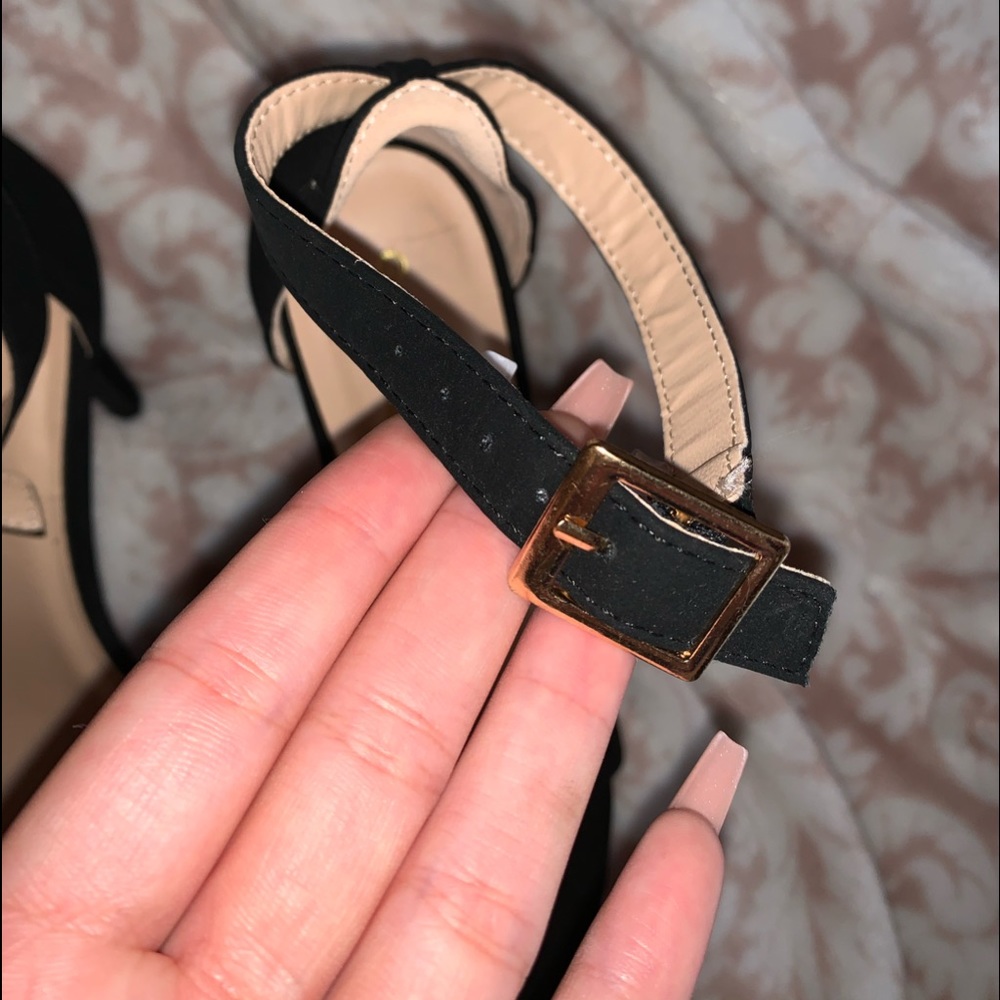 Heels 👠✨🖤 ! - Picture 3 of 5